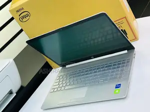 New Laptop HP 15s 8GB Intel Core I5 SSD 256GB