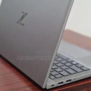New Laptop HP ZBook Firefly 16 G10 16GB Intel Core I7 SSD 512GB