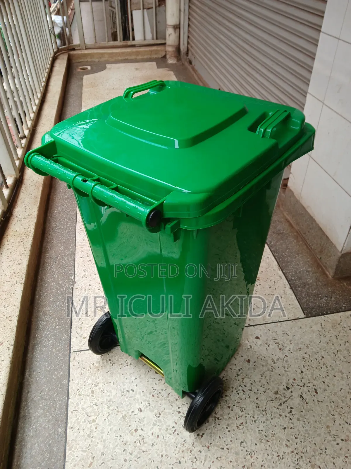 120litres Outdoor Plastic Waste Bin or Dustbin