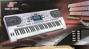 Electronic Keyboard Mk 935