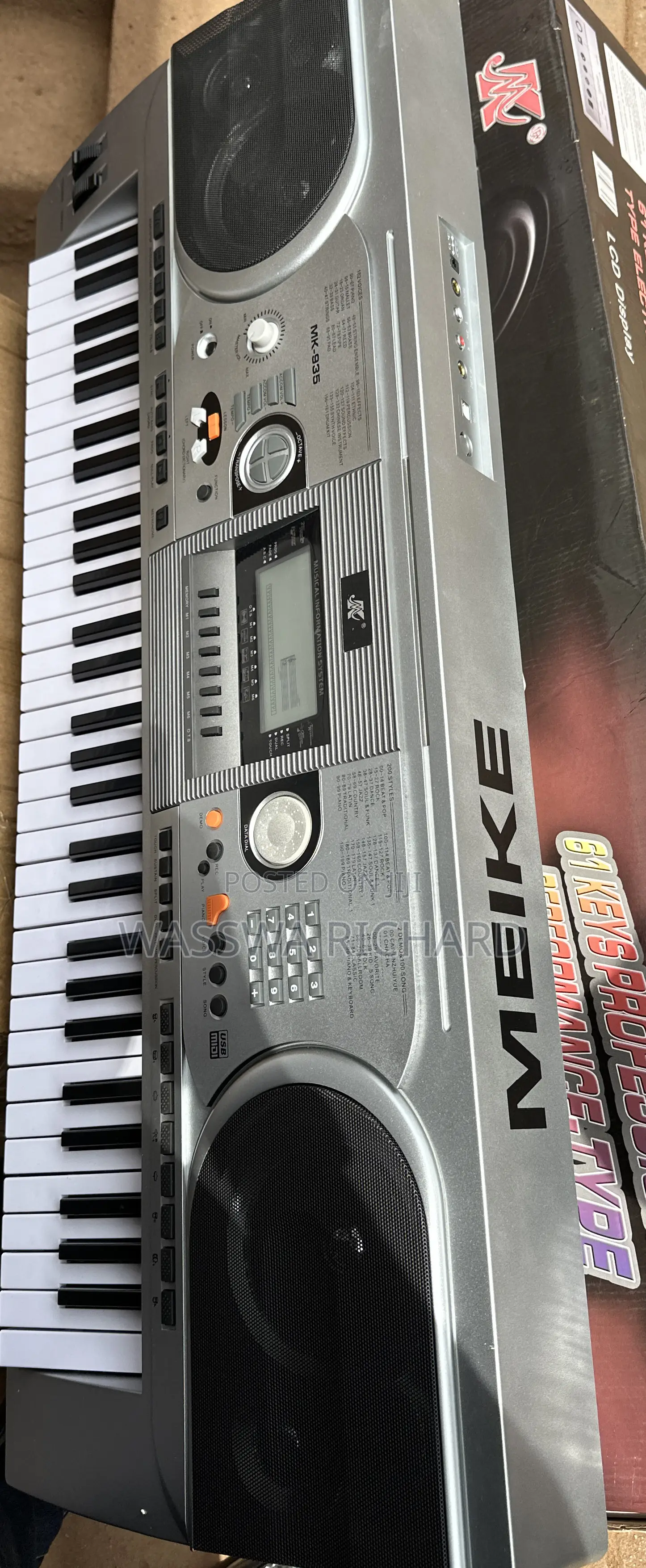 Electronic Keyboard Mk 935