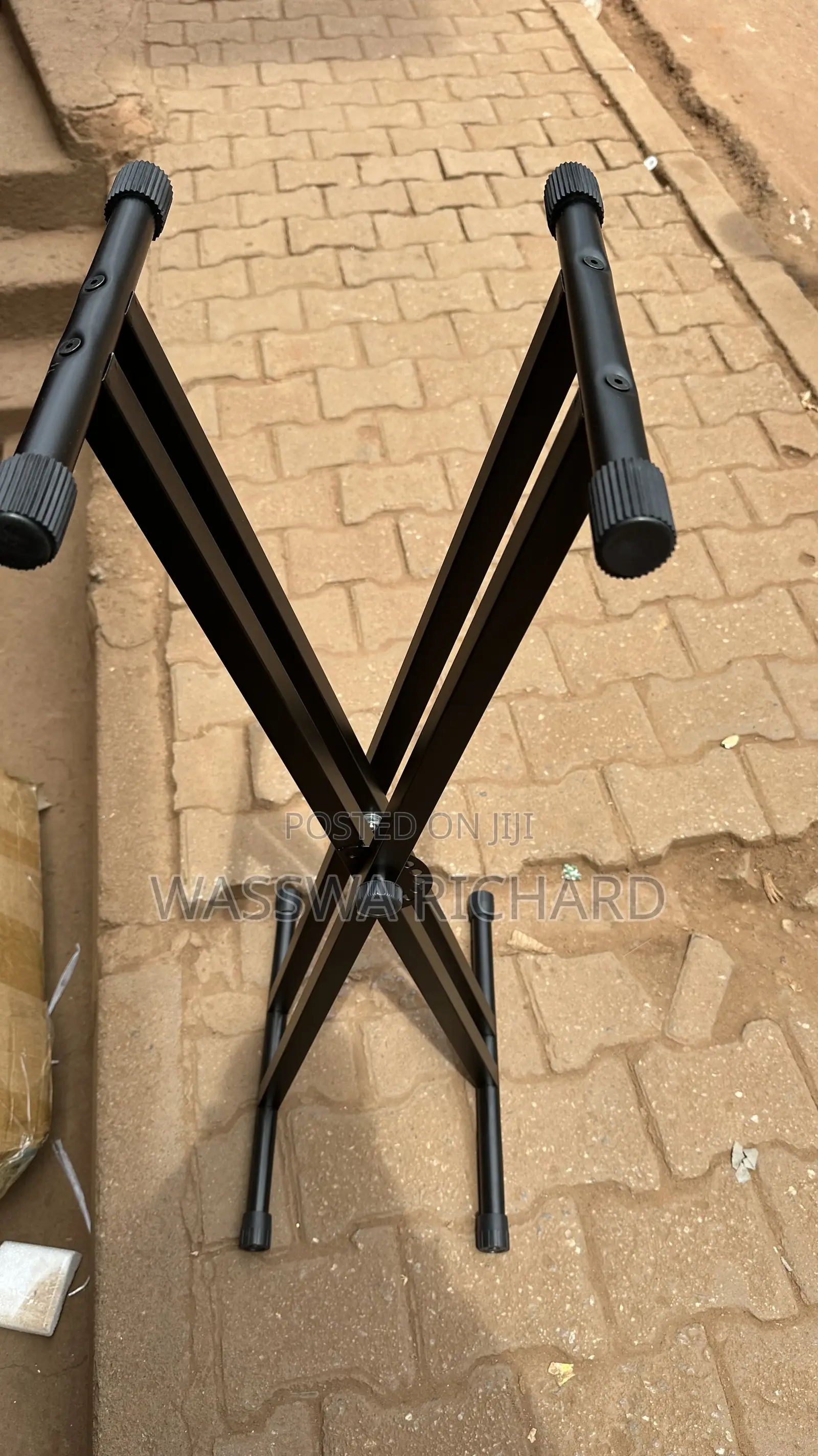 Keyboard / Piano Stand