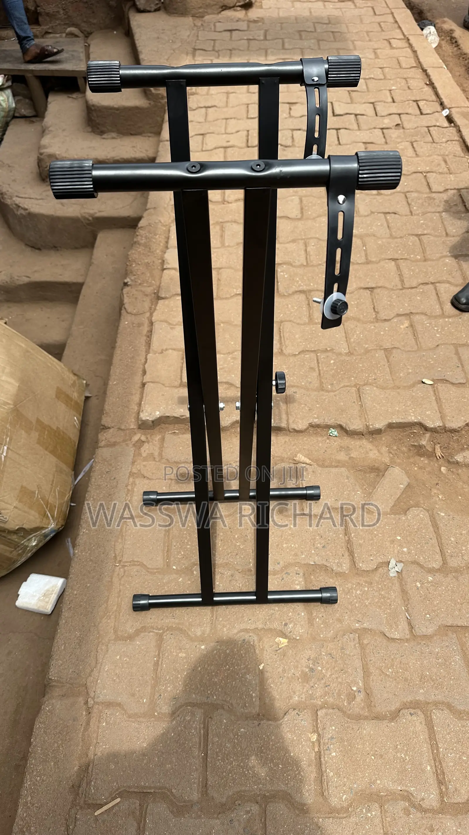Keyboard / Piano Stand