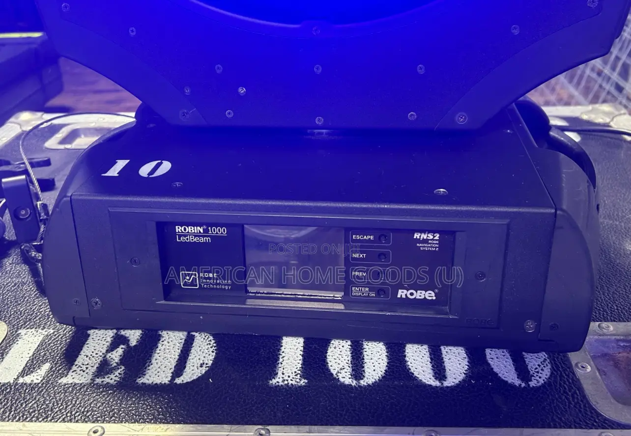 Pair Robe Robin Ledbeam 1000 - Moving Stage Lights With Storage Cases