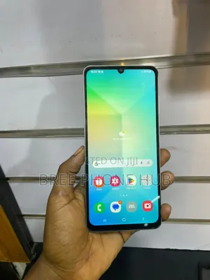 Samsung Galaxy A06 128 GB Rose Gold