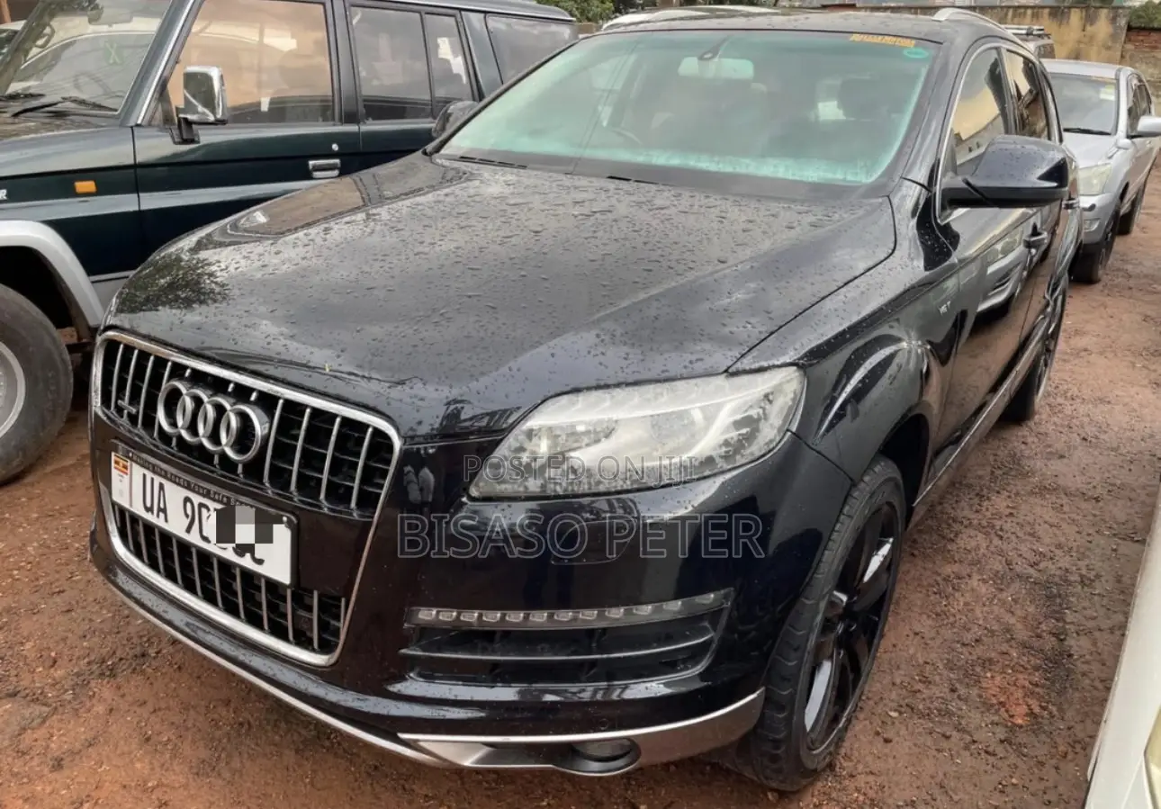 Audi Q7 2012 Black