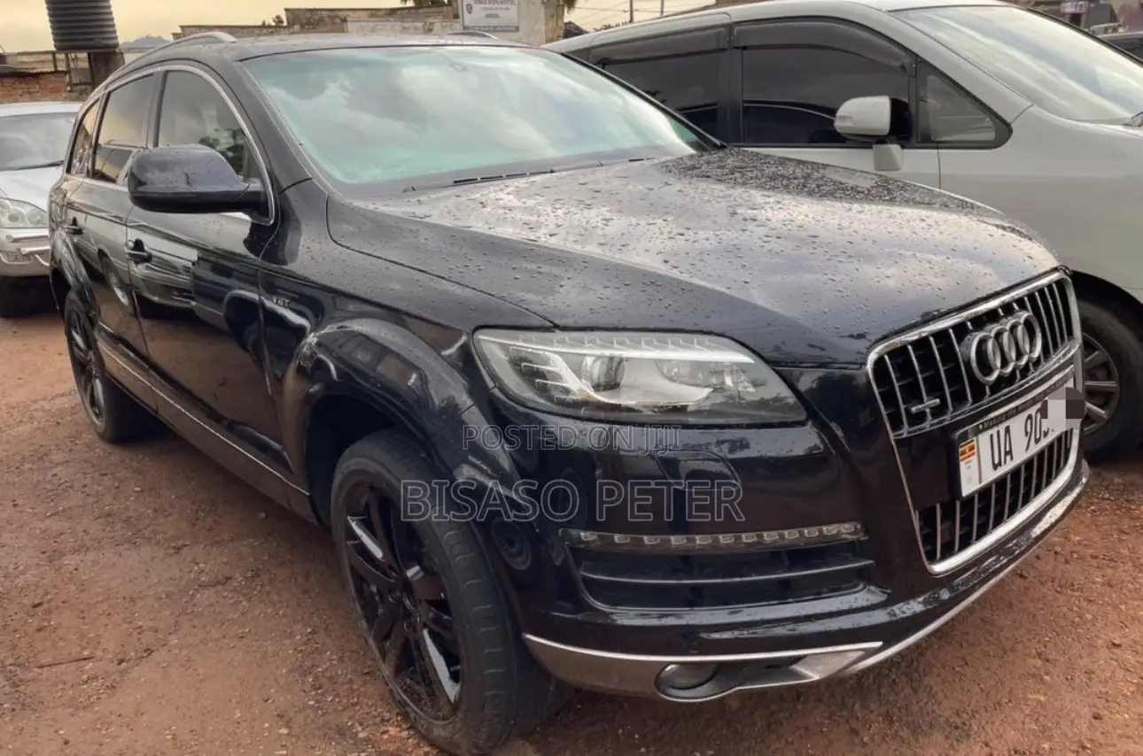 Audi Q7 2012 Black