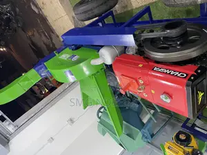 Tipping Diesel Silage Machine