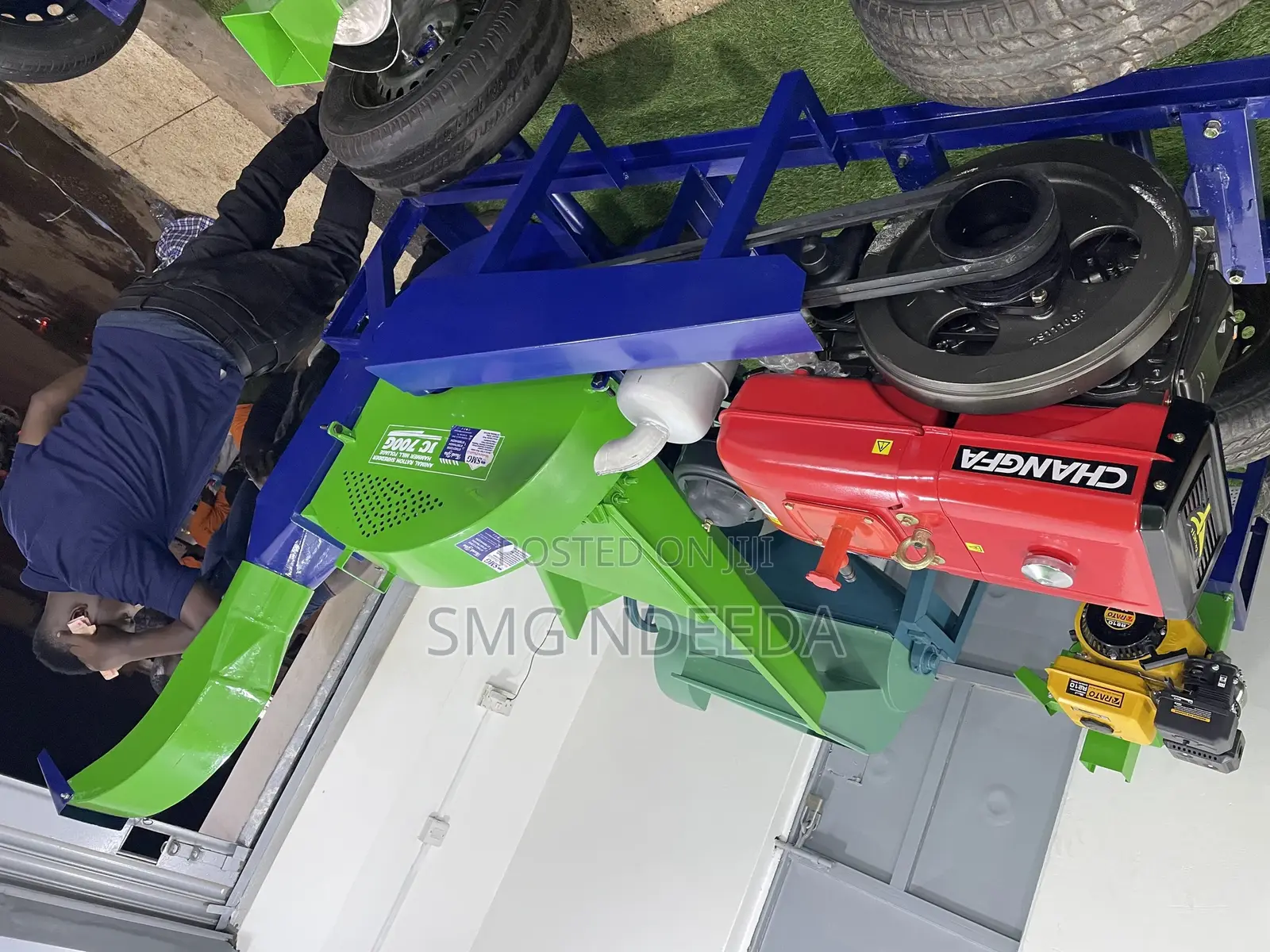 Tipping Diesel Silage Machine