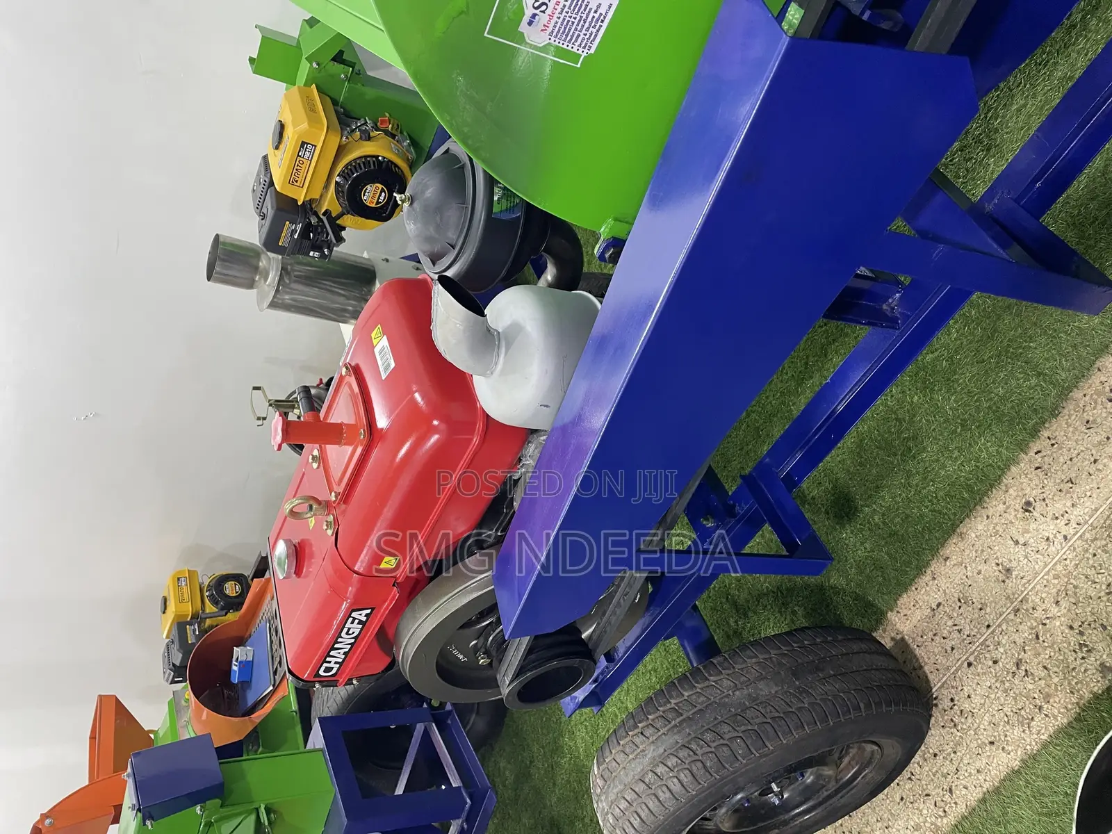 Tipping Diesel Silage Machine