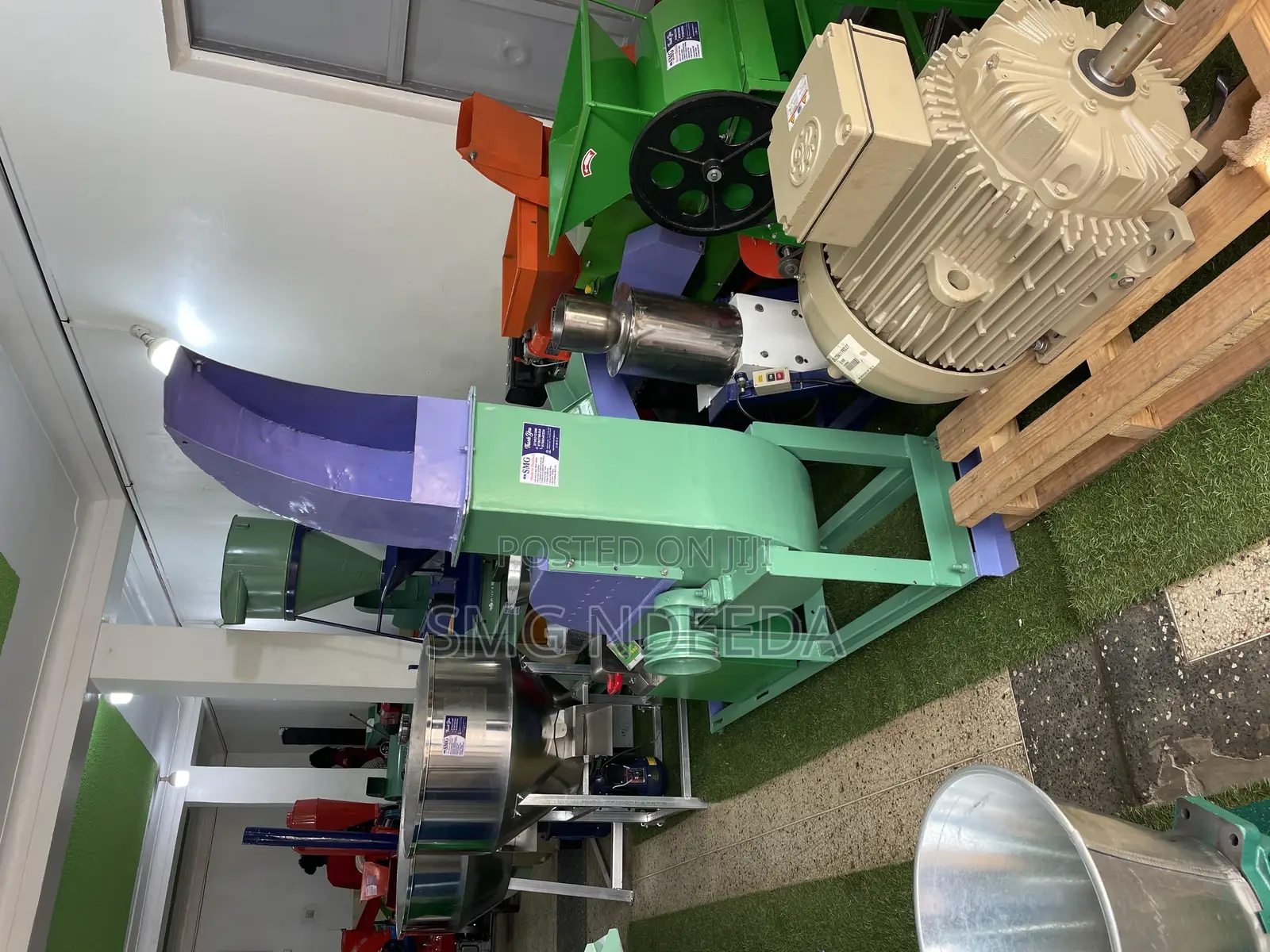 Tipping Diesel Silage Machine
