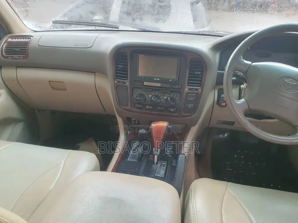 Toyota Land Cruiser 100 4.7 V8 Executive 2005 White