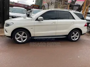 Mercedes-Benz M Class ML350 4MATIC 4dr SUV AWD (3.5L 6cyl 7A) 2014