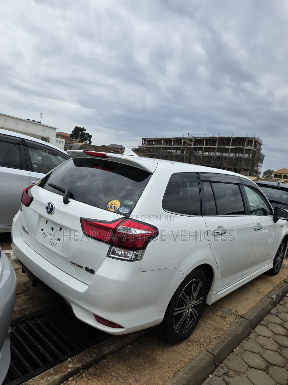 Toyota Corolla Fielder 1.5 Hybrid FWD 2016 White