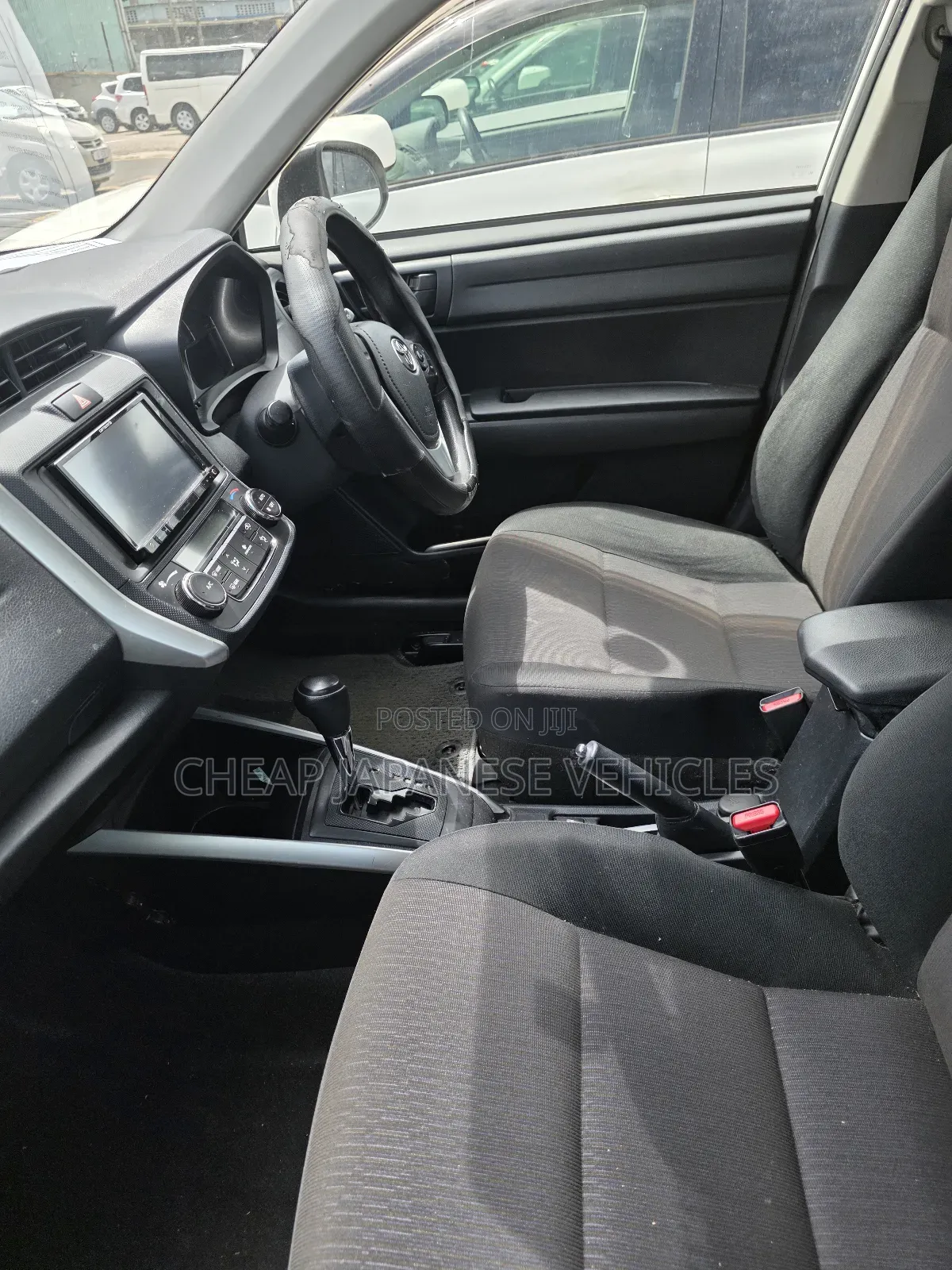 Toyota Corolla Fielder 1.5 Hybrid FWD 2016 Pearl