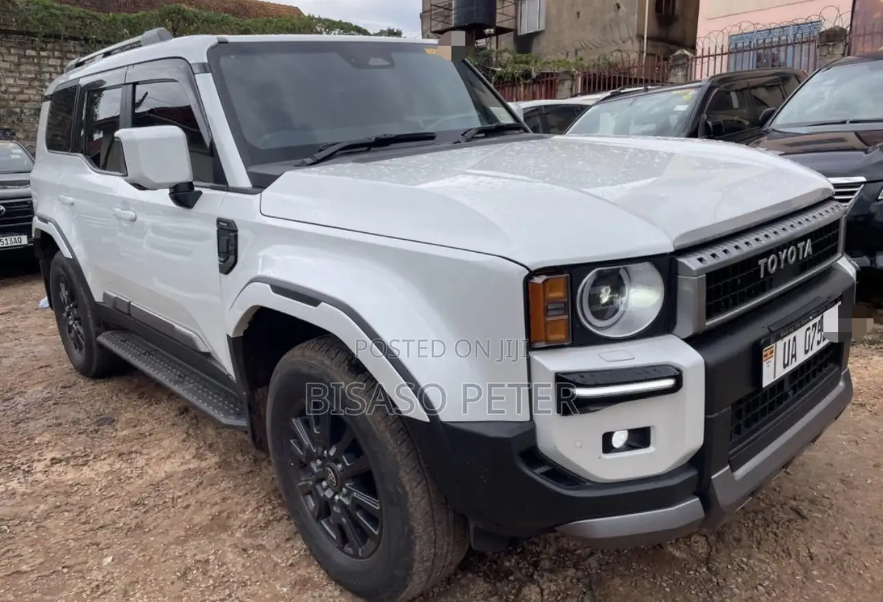Toyota Land Cruiser Prado 2.7 2024 White