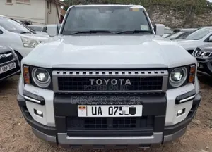 Toyota Land Cruiser Prado 2.7 2024 White