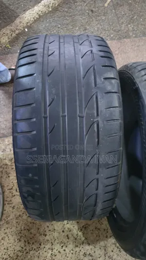 275/40r19 Authentic Bridgestone Foreign Used Tyres
