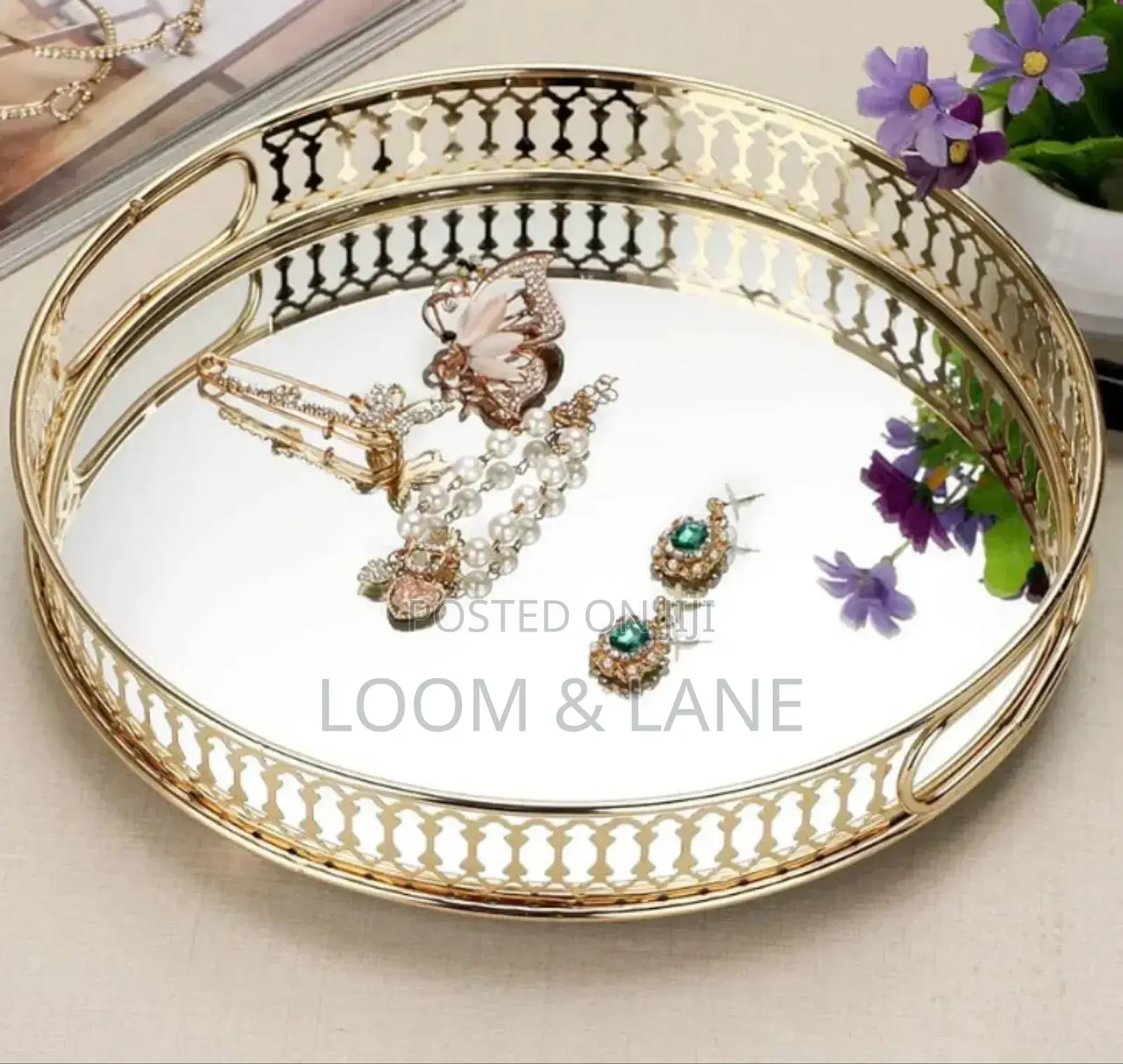 Round Metallic Gold Mirror Tray
