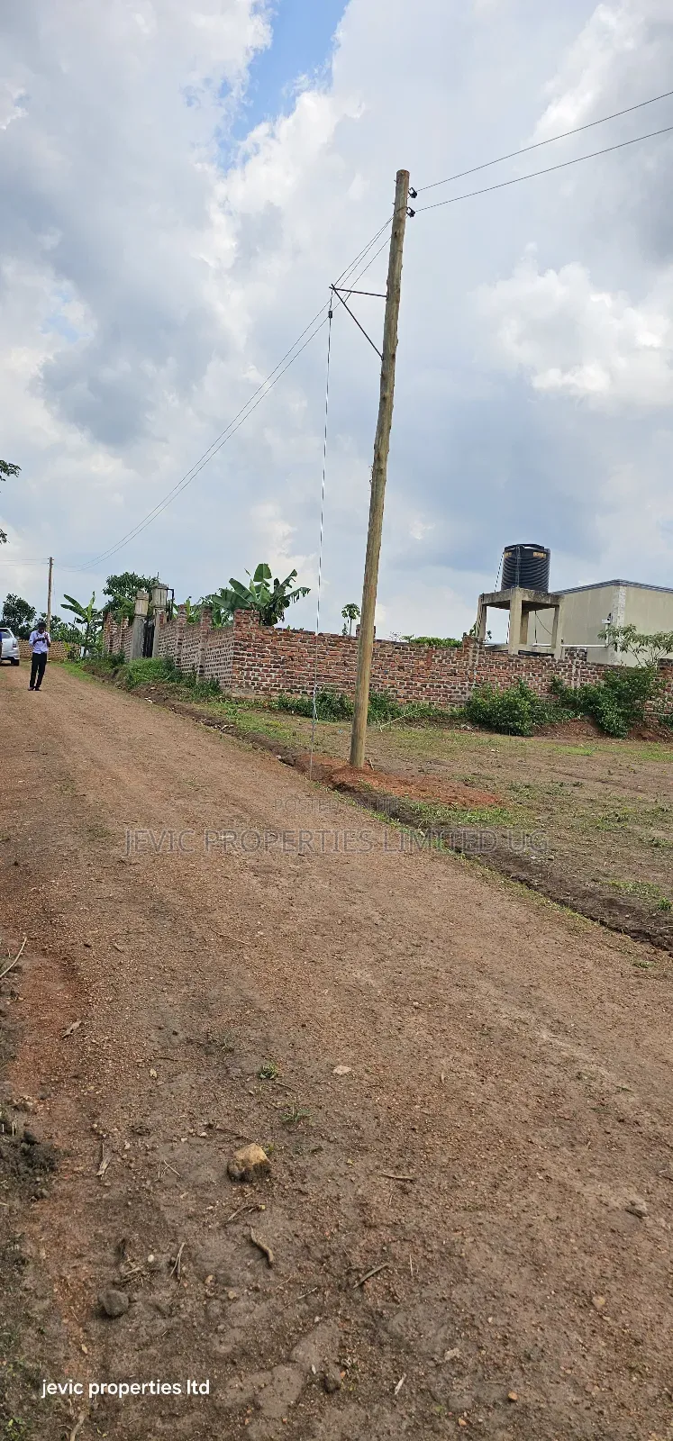 Kakiri Nampunge Estate
