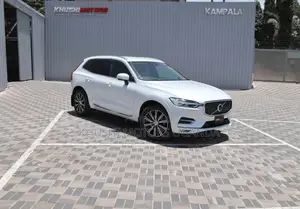 Volvo XC60 2018 White