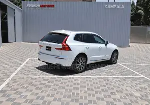 Volvo XC60 2018 White