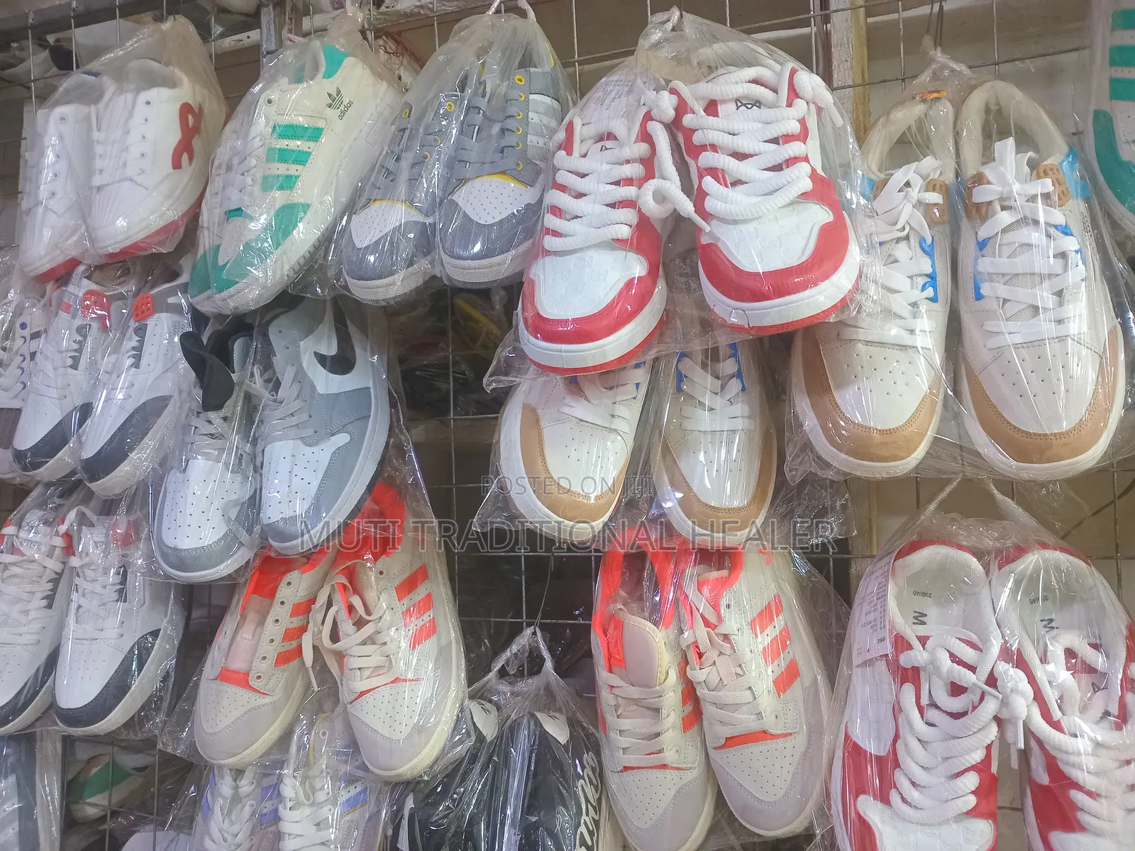 Dodo Ladies and Gentlemen Shoe Centre.