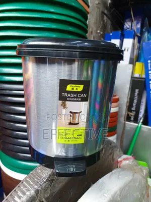Zhensheng Brand Pedal-Operated Trash Can. 9l