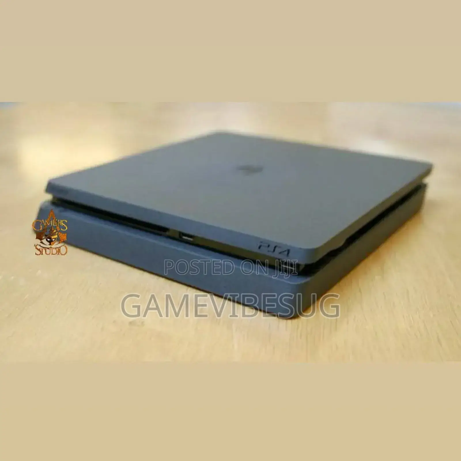 Playstation 4 Slim With 2pads and 5games