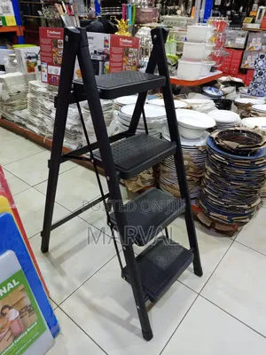 4step Folding Step Ladder With Secure Footing