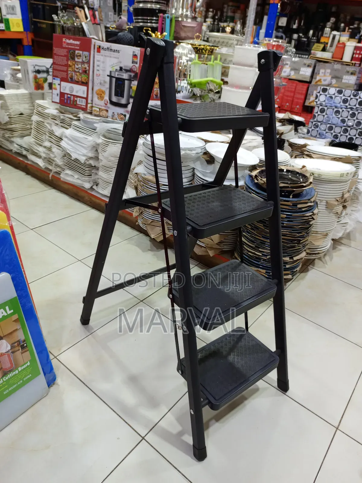 4step Folding Step Ladder With Secure Footing