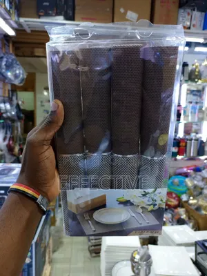 4pcs Table Placemats.