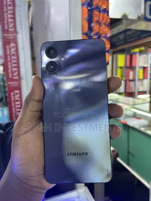 New Samsung Galaxy A06 64 GB Black