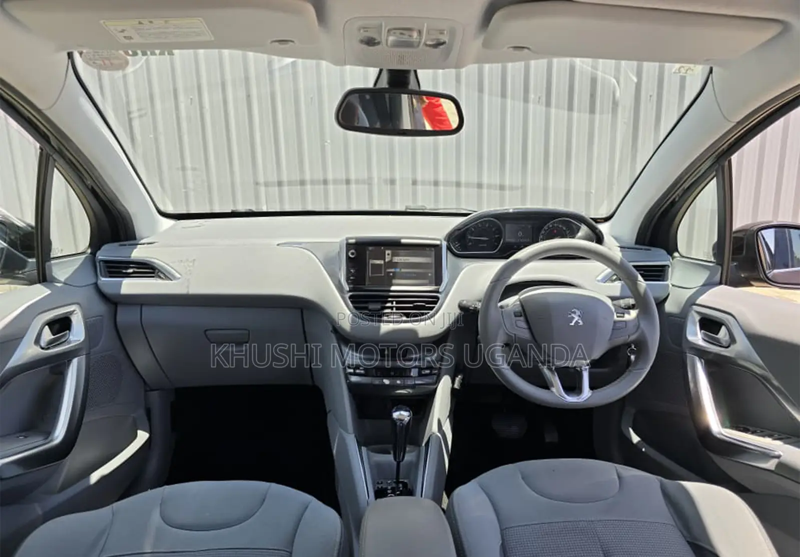 Peugeot 208 2012 Brown