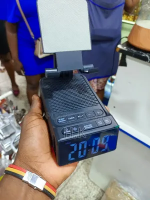 Gafowm F31 Cell Phone Stand With an Instant Wireless Induction Speaker