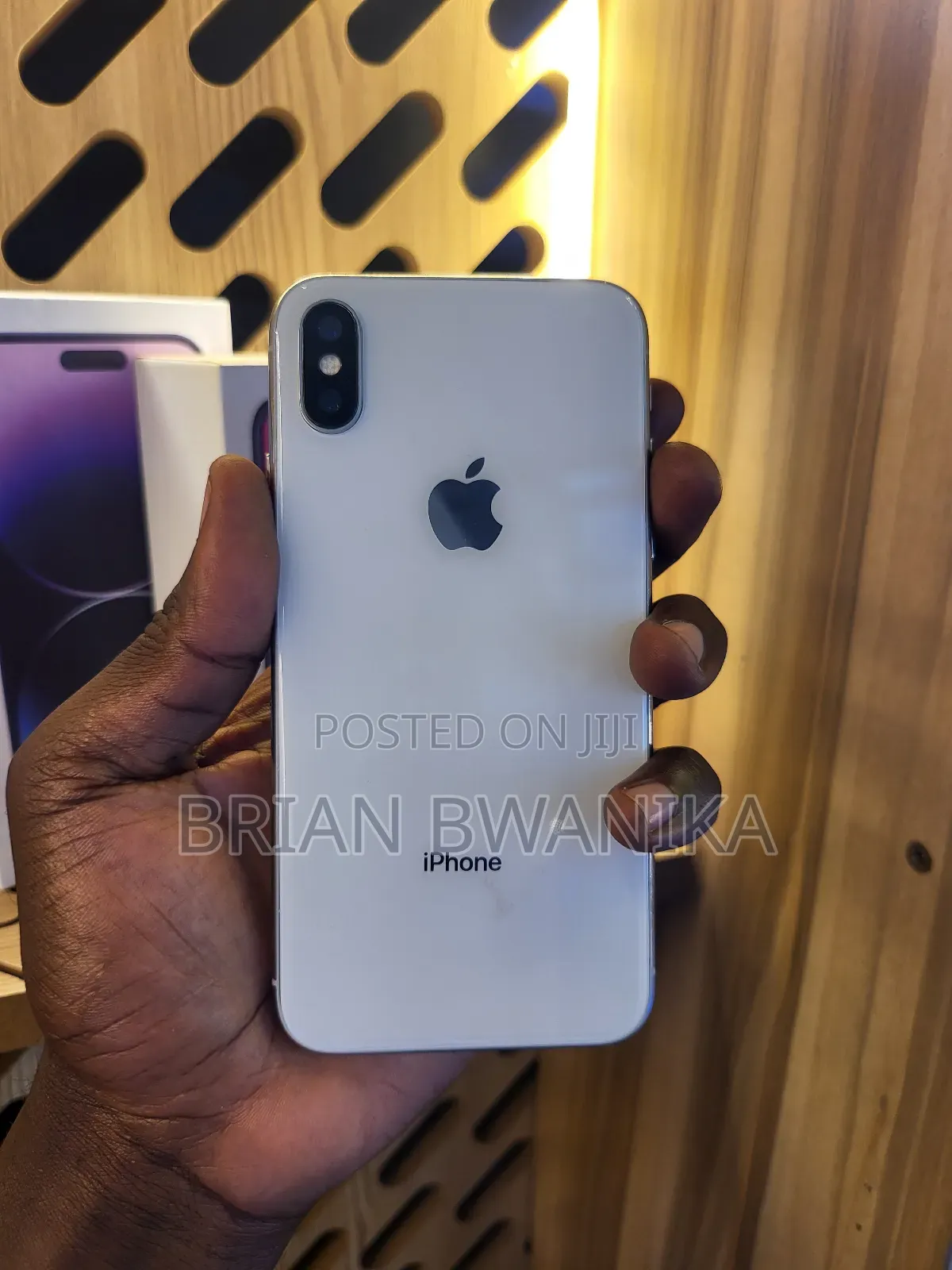 Apple iPhone X 64 GB White