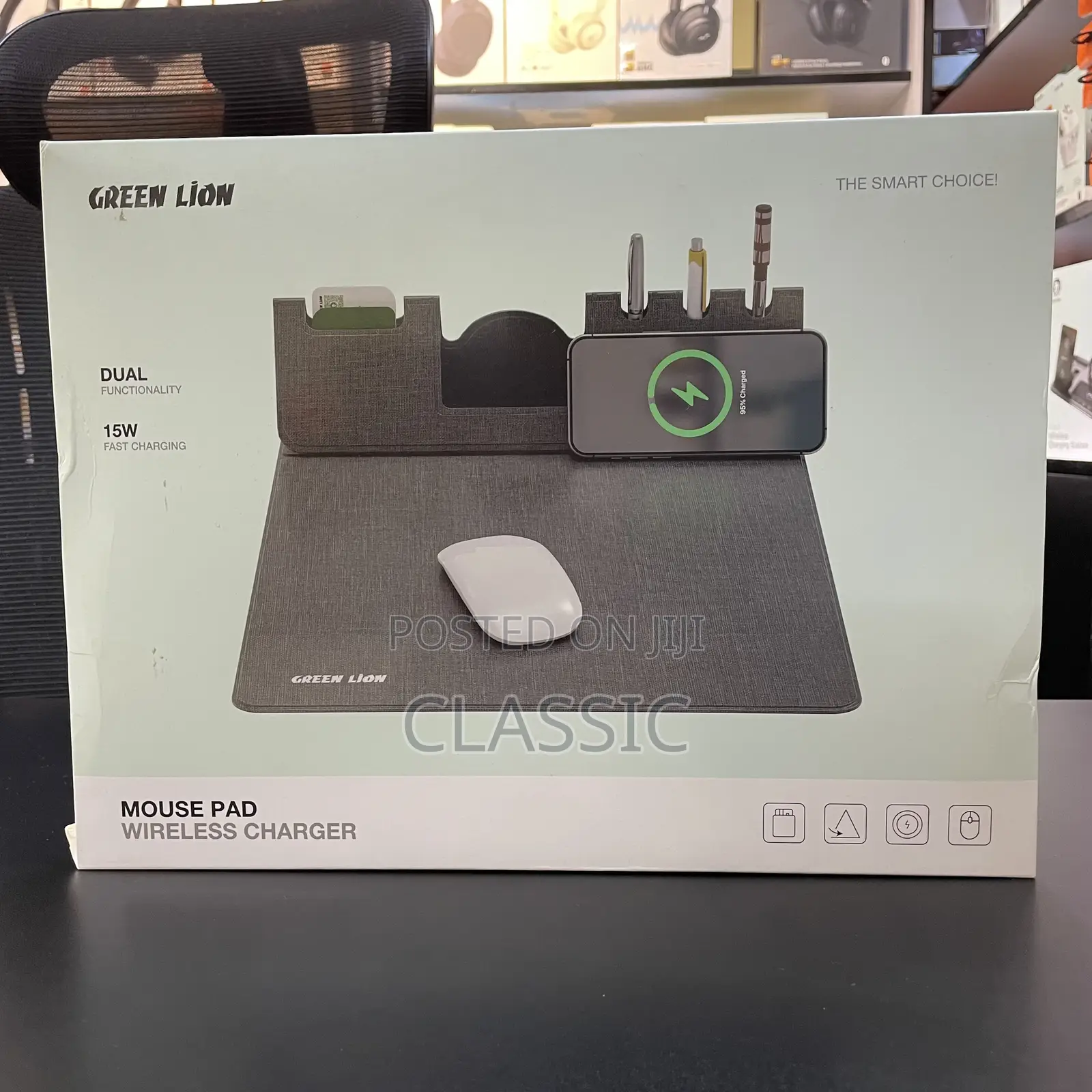 Green Lion Mouse Pad Wireless Charger