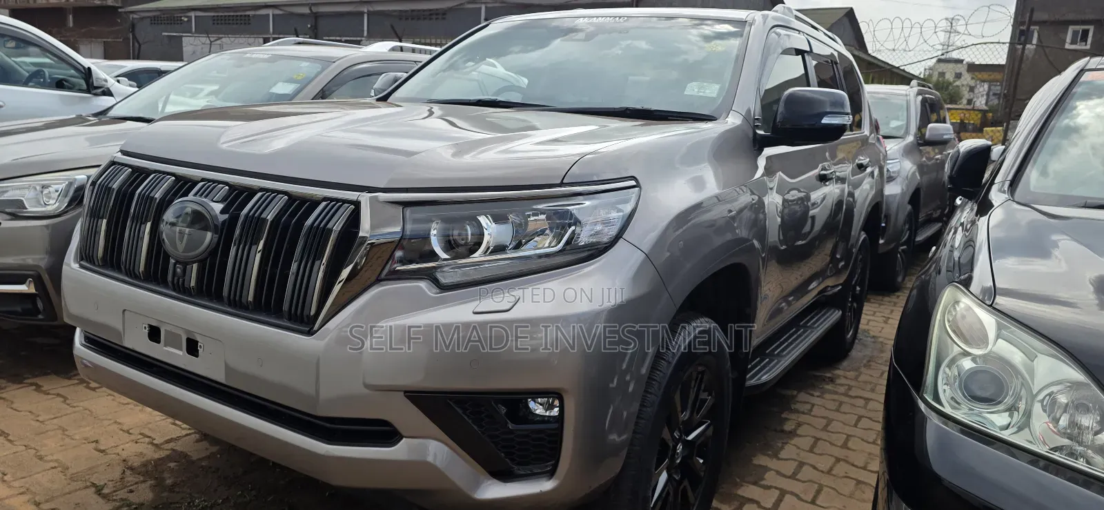 Toyota Land Cruiser Prado 2020 Gray