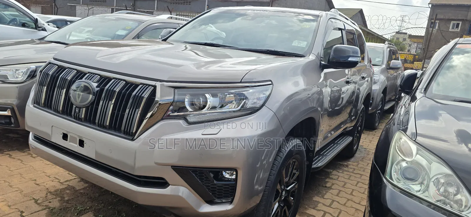 Toyota Land Cruiser Prado 2020 Gray