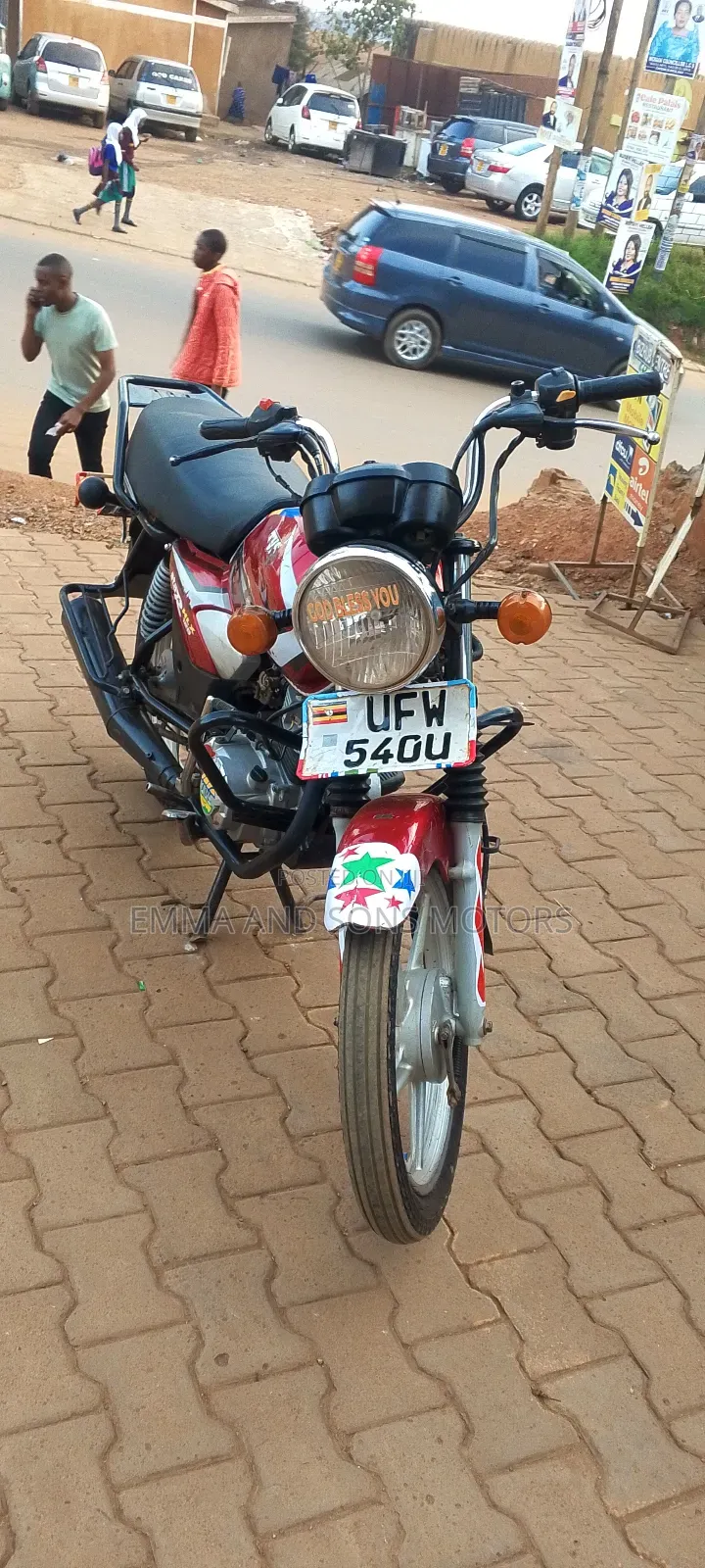 TVS HLX 125 2023 Red