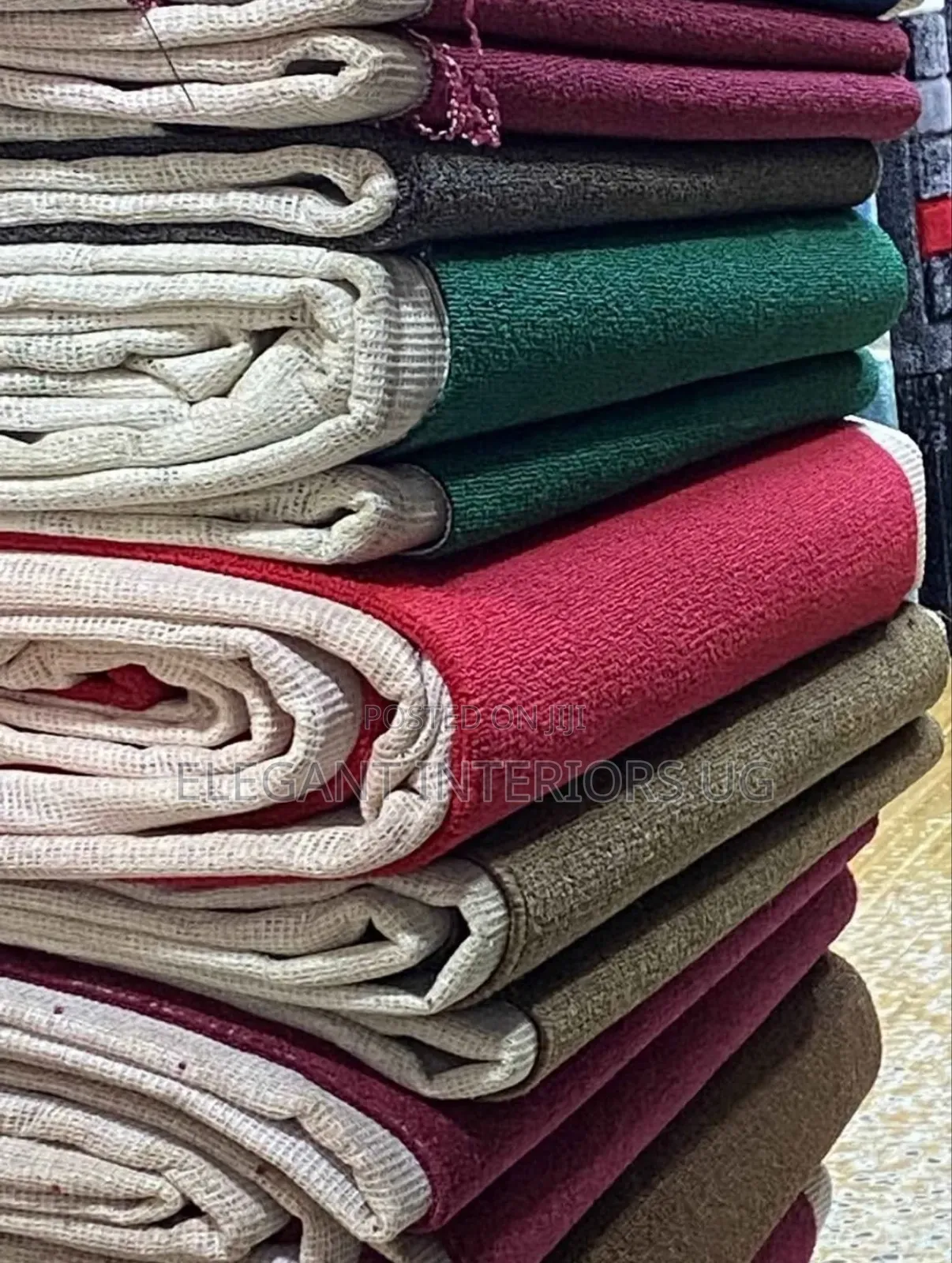 Floor Plain Carpets Used in Offices