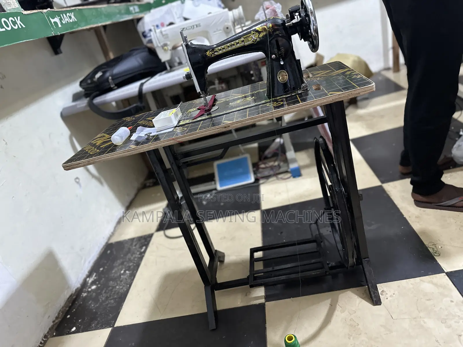 New Singer Sewing Machines With Stand Well Serviced Plus Warranty