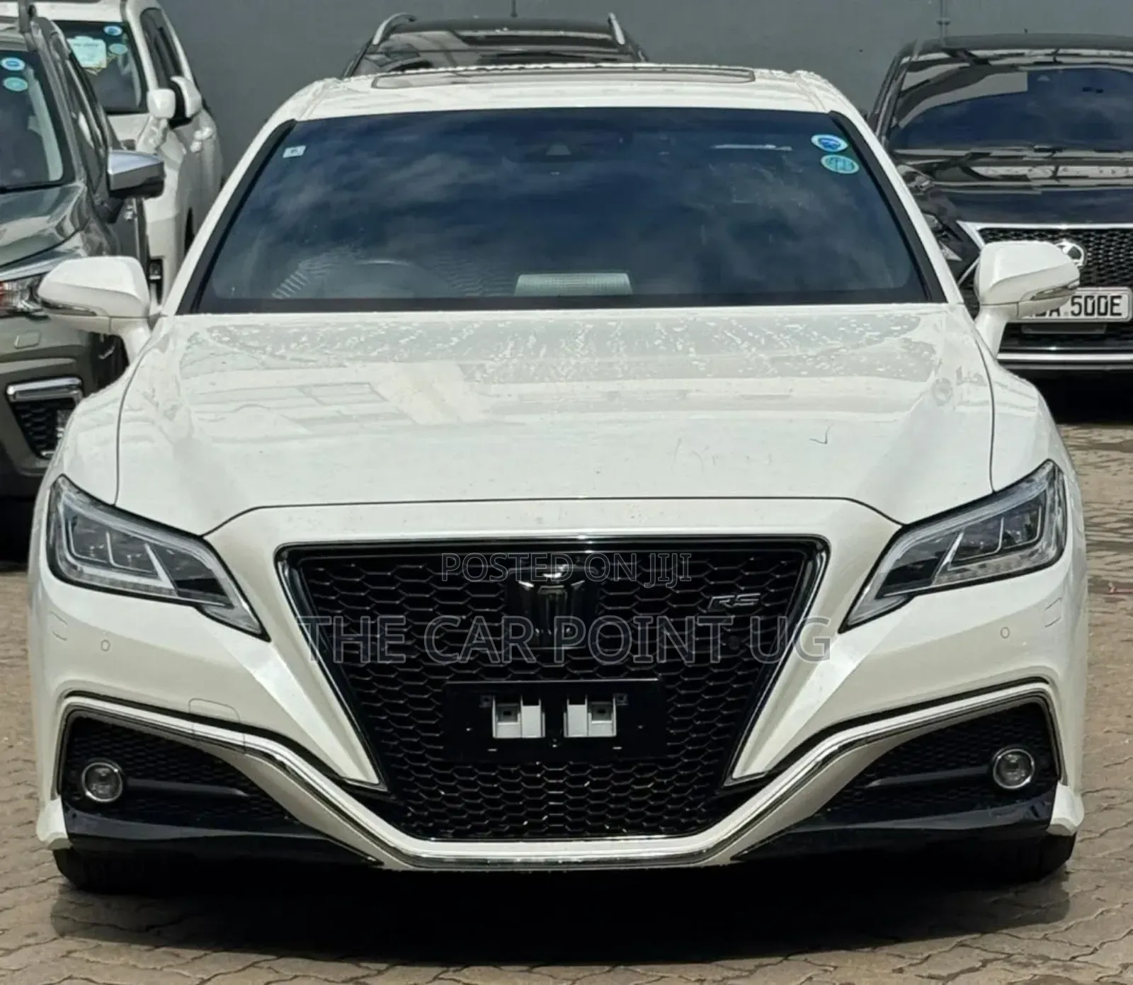 Toyota Crown 2019 White