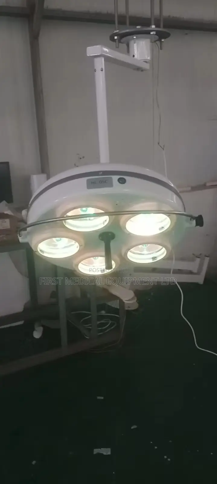 Ceiling 5-Reflector Luminescence Shadowless Lamp- Single Doom