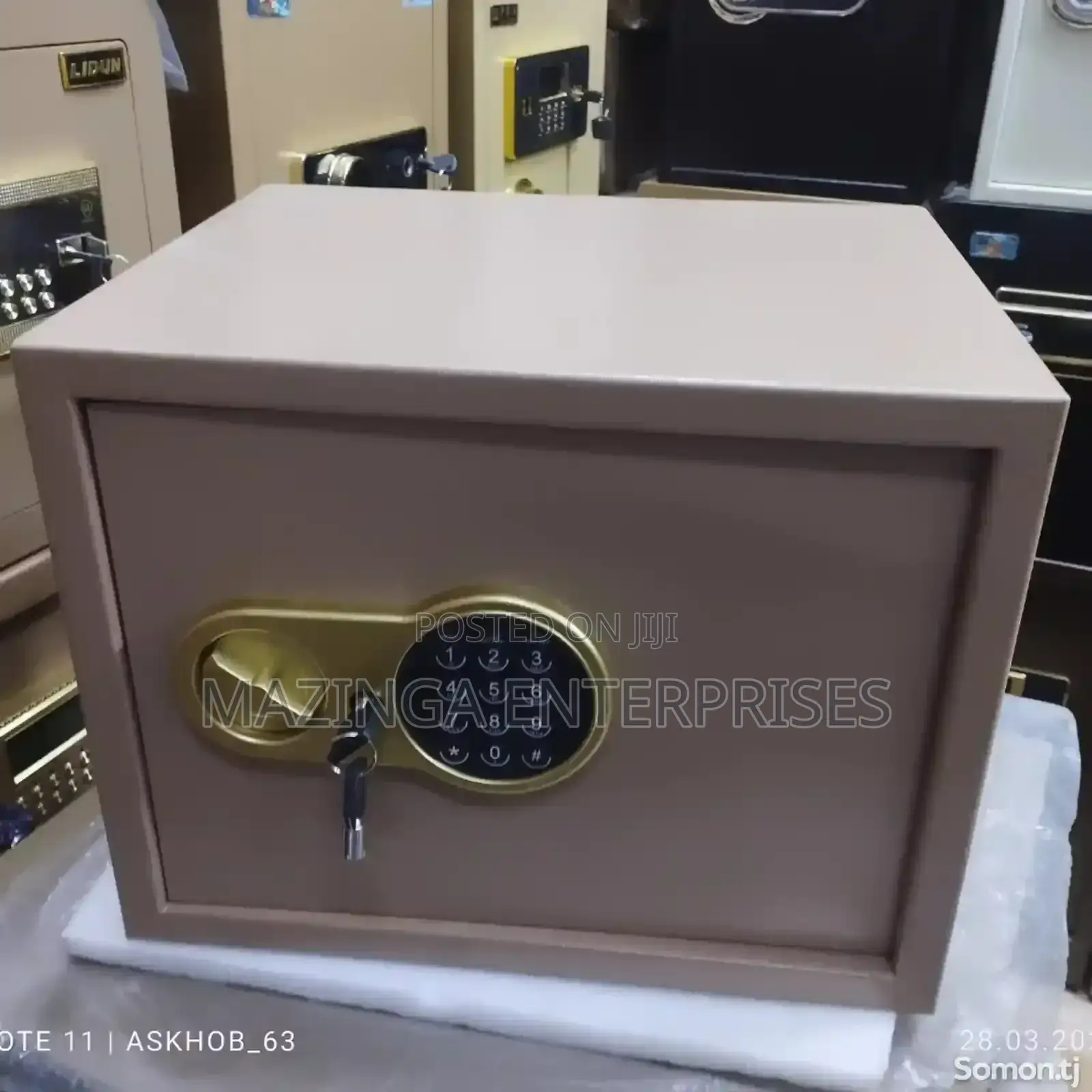 T23 23x23cm 10kgs Dual Lock Keys And Digital Wall Mounted Safe Box