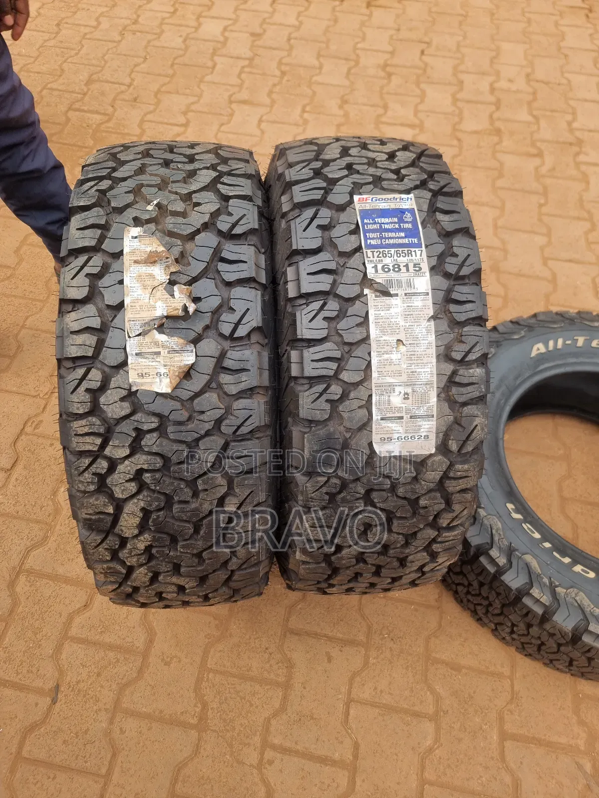 Goodrich Size Tires 17 for Hilux 4x4.