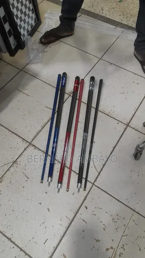 2 Piece Pooltable Cue Sticks