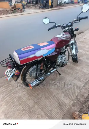 Bajaj Boxer 100 2024 Red