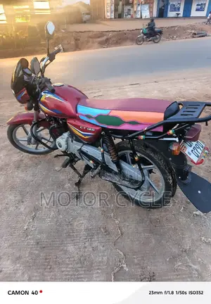 Bajaj CT 125X 2022 Red