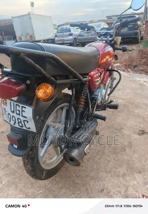 Bajaj Boxer 125 2023 Red